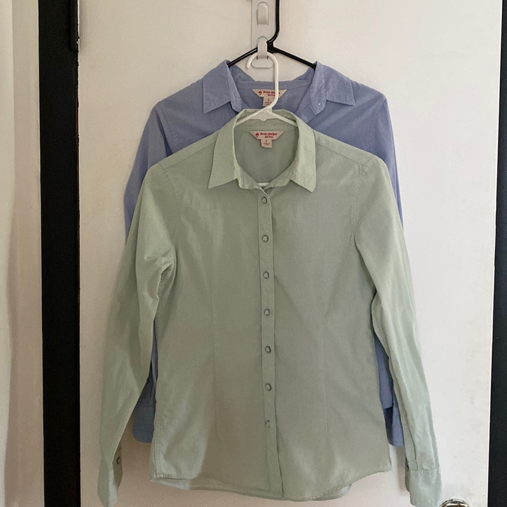 2 Brooks Brothers Fitted Button Down Shirts